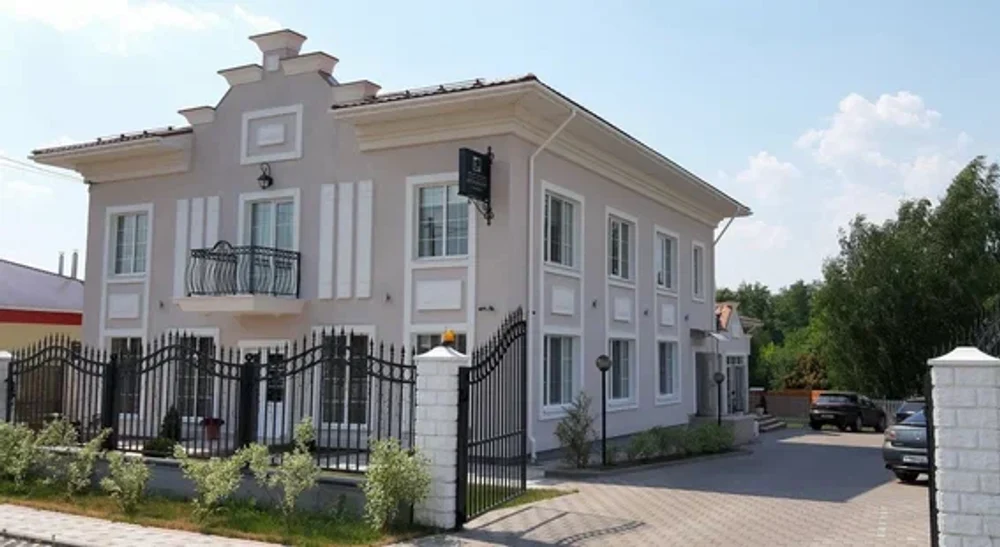 Гостевой дом
 "Петербург"